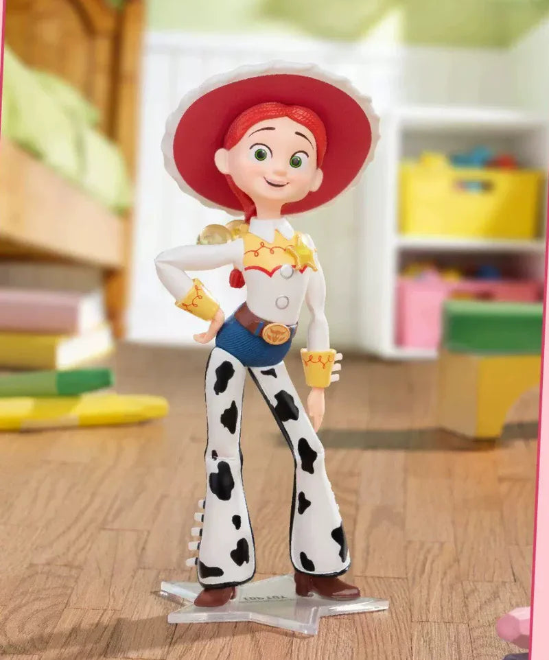 Jessie Figure - Toy Story 5 Display Removable Hat