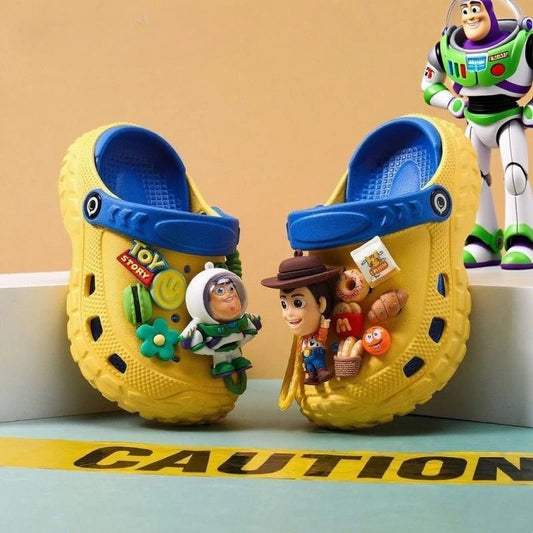 Woody und Buzz Lightyear Clogs – Jibbitz Toy Story Gelb