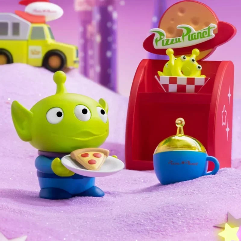 Postać Obcego – Dozownik i ciężarówka Pizza Planet