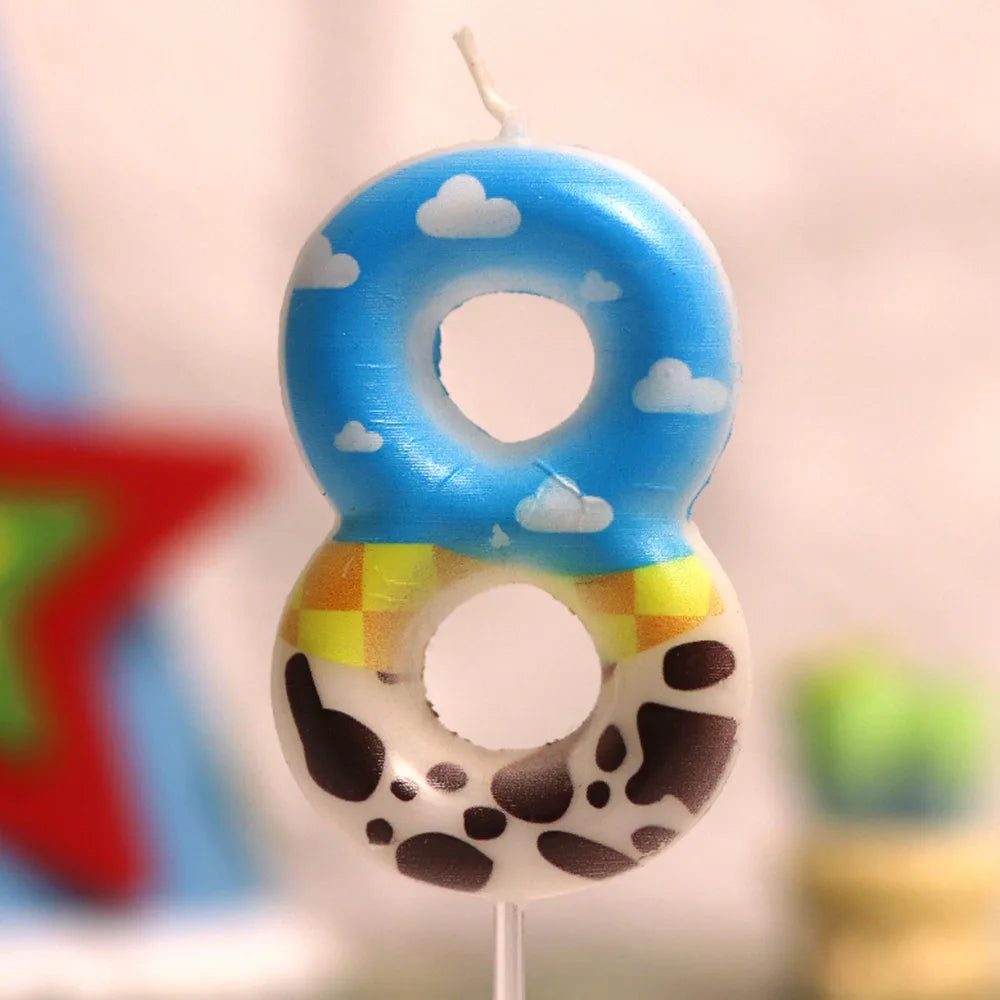 Bougie de Gâteau Toy Story - Chiffre 8 Motif Ciel et Vache
