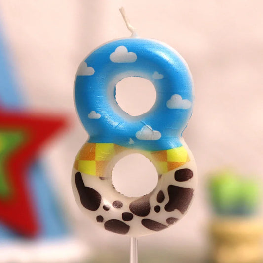 Toy Story Kuchenkerze – Nummer 8 Himmel- und Kuhmuster