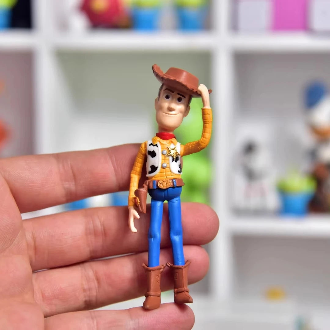 Action figure di Woody - Edizione articolata per il rientro a scuola