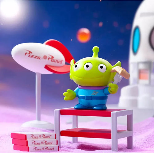 Figura de Alien - Cena de pizza delante del cohete