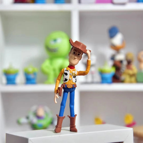 Action figure di Woody - Edizione articolata per il rientro a scuola