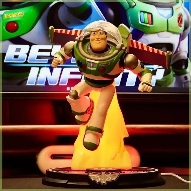 Buzz Lightyear-Figur – 28 cm, gelenkig mit kabellosem Ladegerät, Sammlerdisplay