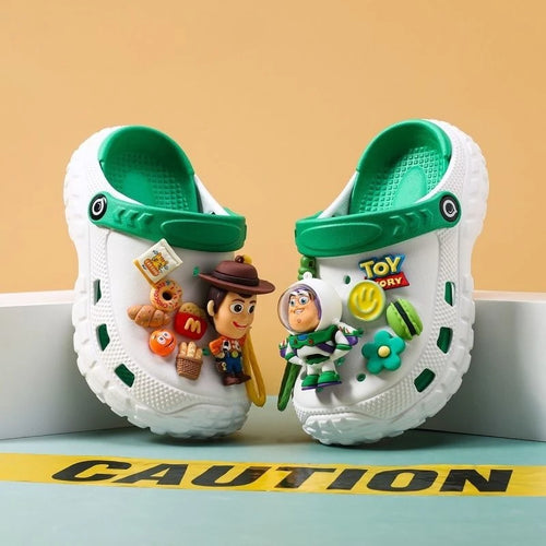 Woody und Buzz Lightyear Klogs – Toy Story Jibbitz Weiß und Grün